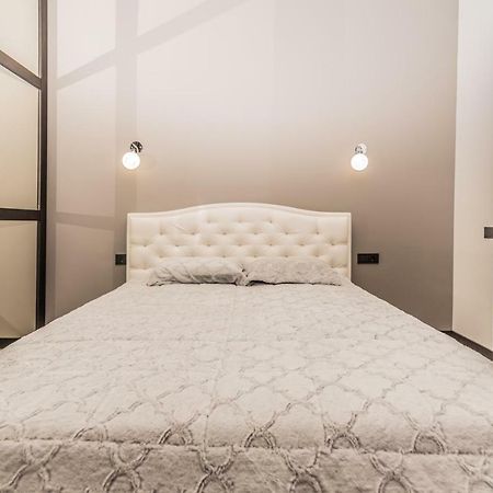 Merkela Design Apartment With Park View Riga Extérieur photo